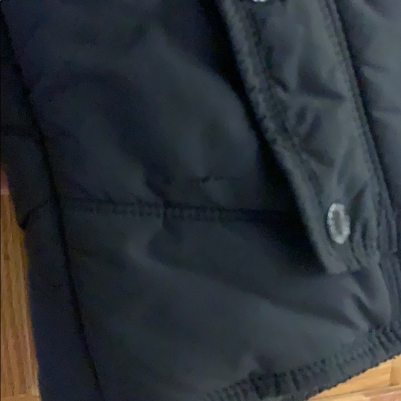 American Eagle Vest with hood - Picture 4 of 5